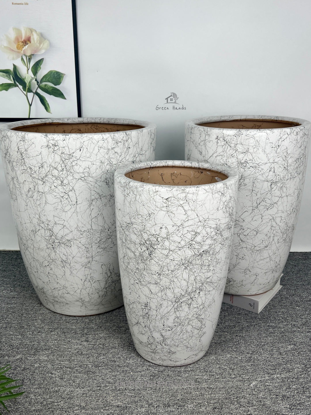 Marble Ceramic Pots: Tall Elegance in UAE Green Hands